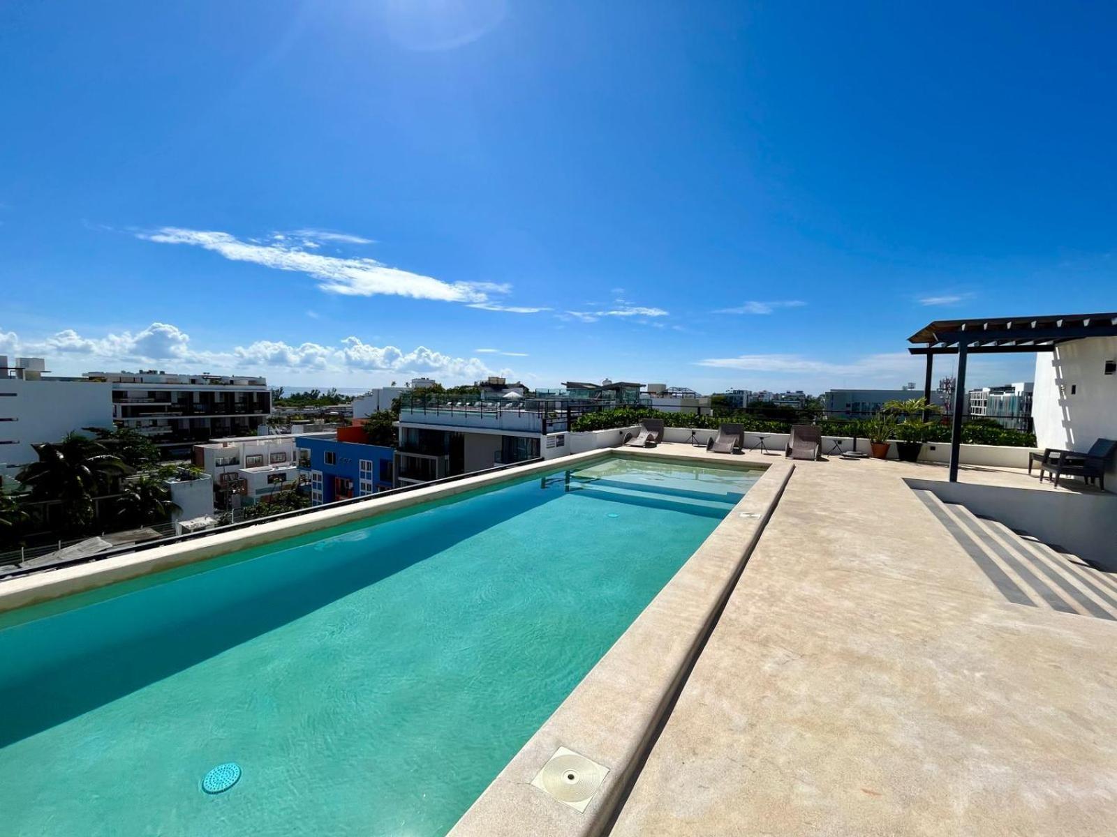 1 Bd Location! Gym, Pool Apartamento *